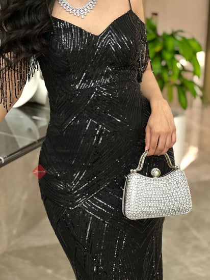 فستان سهرة ماسك استرتش ترتر مزين بالخرز عالكتف