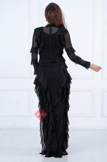 فستان اسود طويل