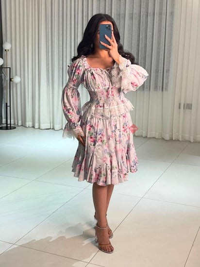 طقم بلوزة وتنورة