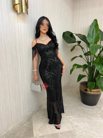 فستان سهرة ماسك استرتش ترتر مزين بالخرز عالكتف