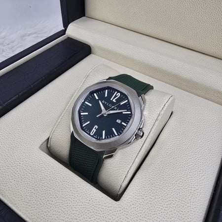 ساعةبولغري  اوكتو للرجال زيتي مع فضي