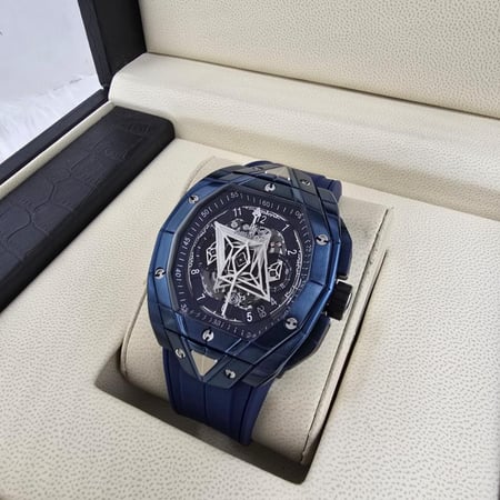 ساعه هوبلت سانج بلو كحلي