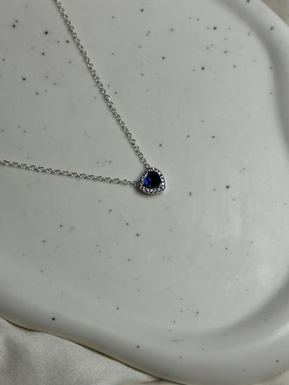 سلسال باندورا قلب أزرق