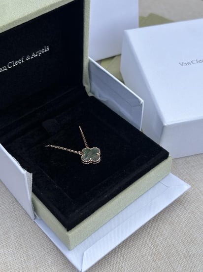 سلسال فان كليف مميز