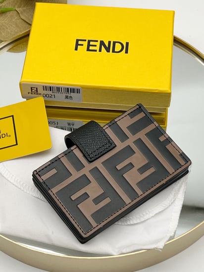 محفظه فندي Fendi