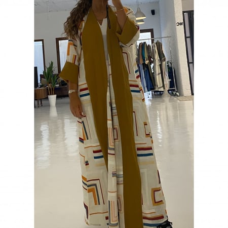 عبايات نسائية