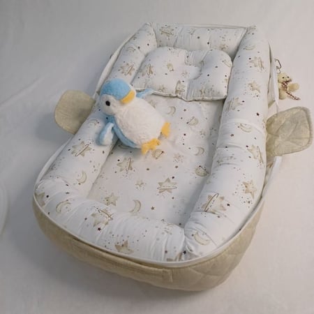 مفرش وشنطة أطفال متنقل قابل للطي