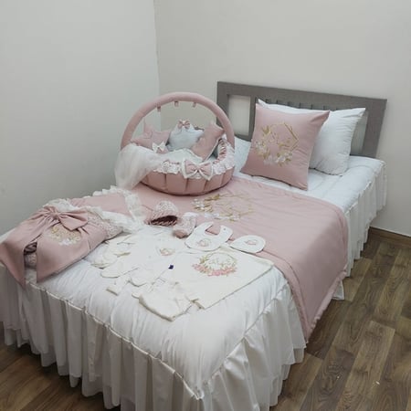 لحاف نفاس-مفارش ولاده-اطقم نفاس-عش الطفل-ملابس مواليد-مدس اطفال