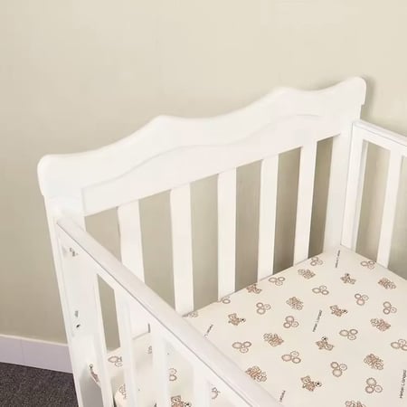 سرير أطفال خشب