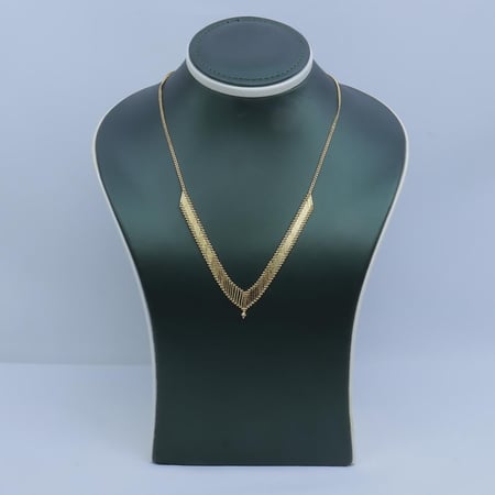 عقد ذهب صافي تصميم  ياباني  عيار 18 وزن 7.75 جرام