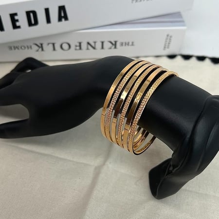 غوايش ذهب سادة عيار 21 هدوء الأناقة وزن 4.5 جرام بتصميم راقي