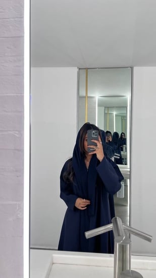 رسميه كحلي بتصميم ياقه