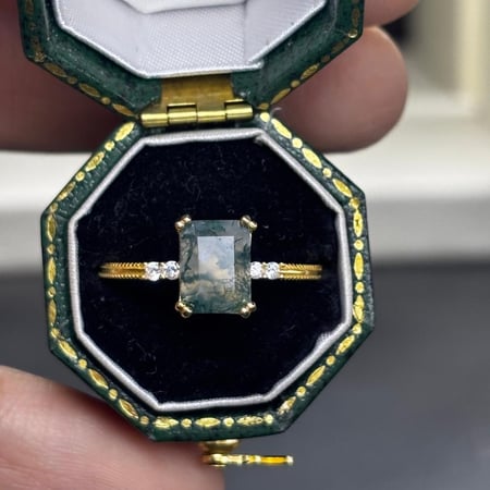 خاتم من حجر العقيق العشبي الطبيعي فضة ٩٢٥