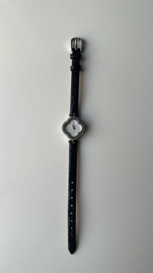 Clovéra Silver Leather