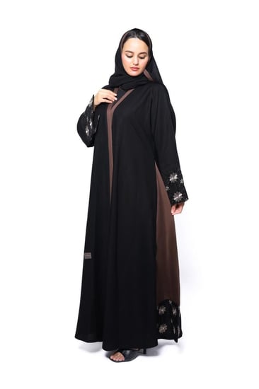 السندس - عباية نص كلوش بتطريز يدوي