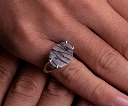 خاتم فضة مخطط أسود رصاصي عيار 925 أسترليني