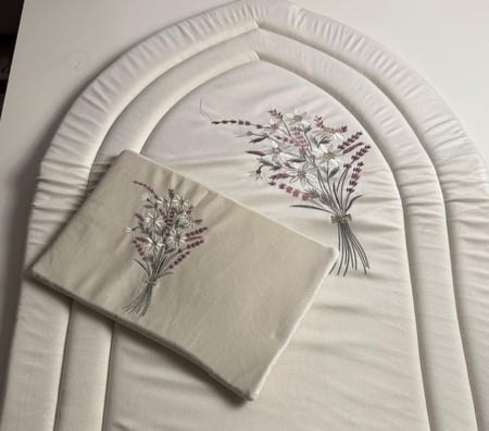 سجاده مبطنة مع بيت مصحف