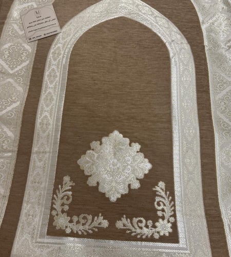 سجاده شانيل مبطنه ١سم ناعمه