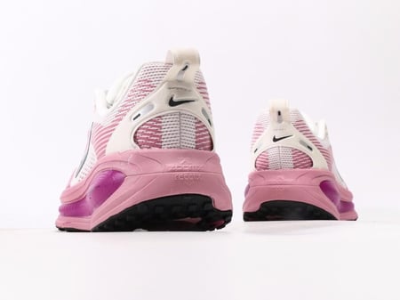 Nike Vomero 18