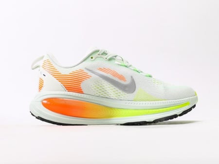 Nike Vomero 18