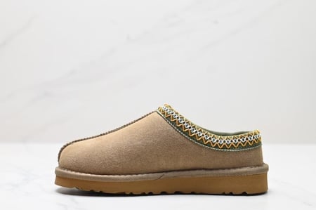UGG Tazz slippers