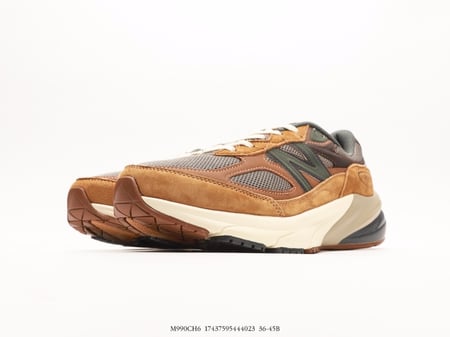 New Balance Carhartt WIP x 990v6 Made in USA