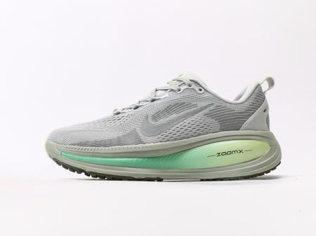 Nike Vomero 18