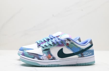 Nike x Futura Laboratories SB Dunk Low "Bleached Aqua