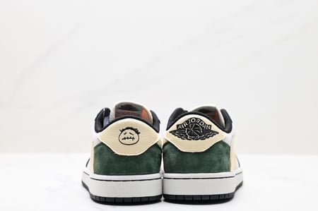 Air Jordan 1 Retro Low Travis Scott