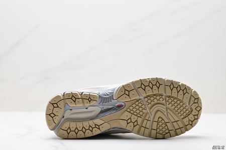 New Balance 2002R N-ERGY