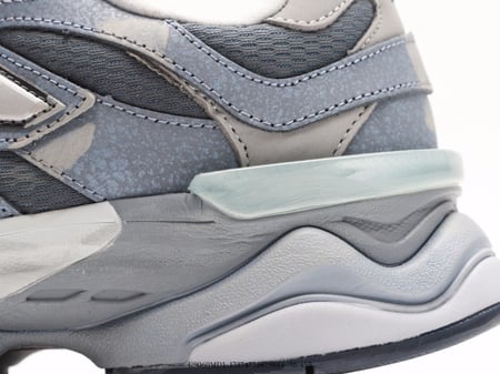 New Balance 9060 Moon Daze