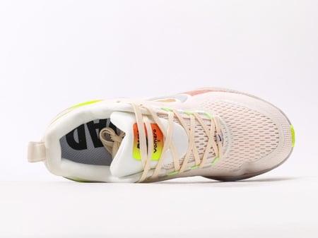 Nike Vomero 18