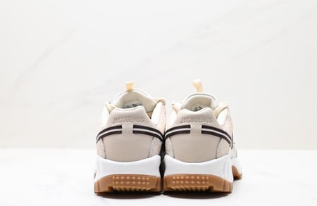 Jacquemus x Nike  Air Humara Lx Beige