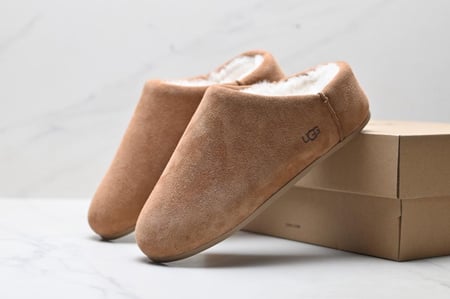 UGG Elea Slip-On Slipper