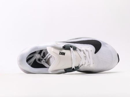 Nike Air Zoom RIVAL FLY 4