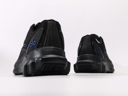 حذاء alo رانر