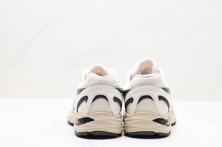 Asics GEL-KAYANO