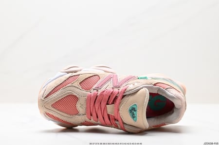 New Balance 9060 Penny Cookie Pink