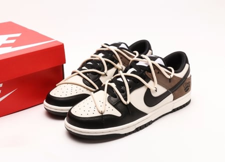 Nike SB Dunk Low