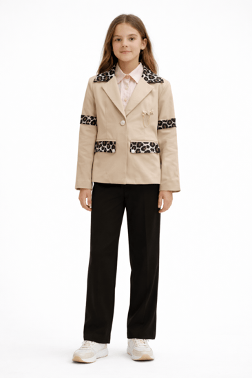 طقم بناتي رسمي أنيق باللون الوردي مع جاكيت مميز