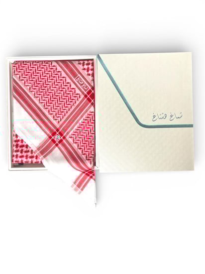 شماغ تراث هتّان الفاخر مع علبة أنيقة بلون عاجي