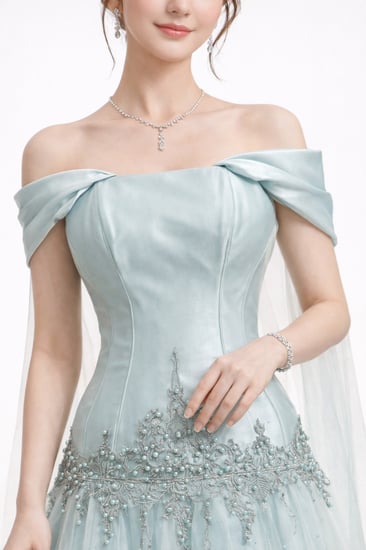 فستان سهرة ناعم بتصميم أوف شولدر وتطريز فاخر