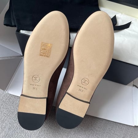 Chanel suede brown flats