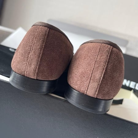 Chanel suede brown flats