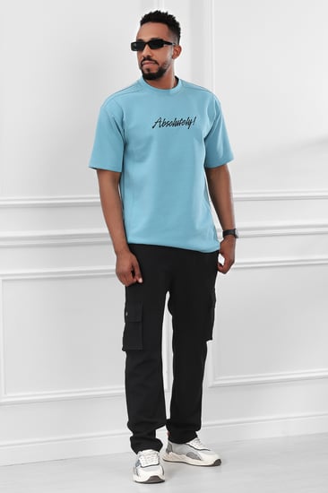 طقم رجالي اوفر سايز مكون من تيشرت و بنطال بجيوب