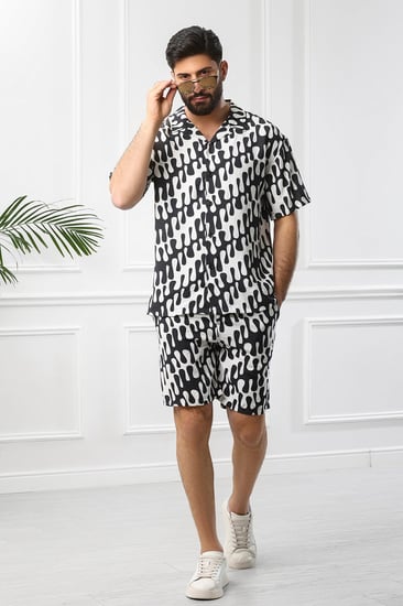 طقم رجالي بحري شورت