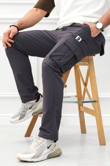 بنطلون رياضي كارجو بجيوب جانبية