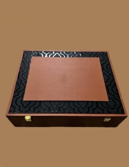 فروه رجالي اسود