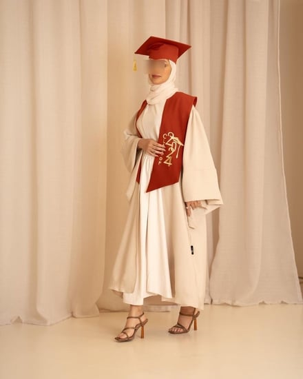 عبايات تخرج …