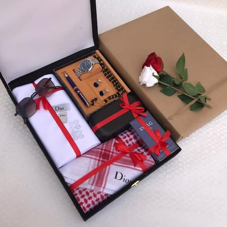 هدية رجالي بوكس ملكي 2025